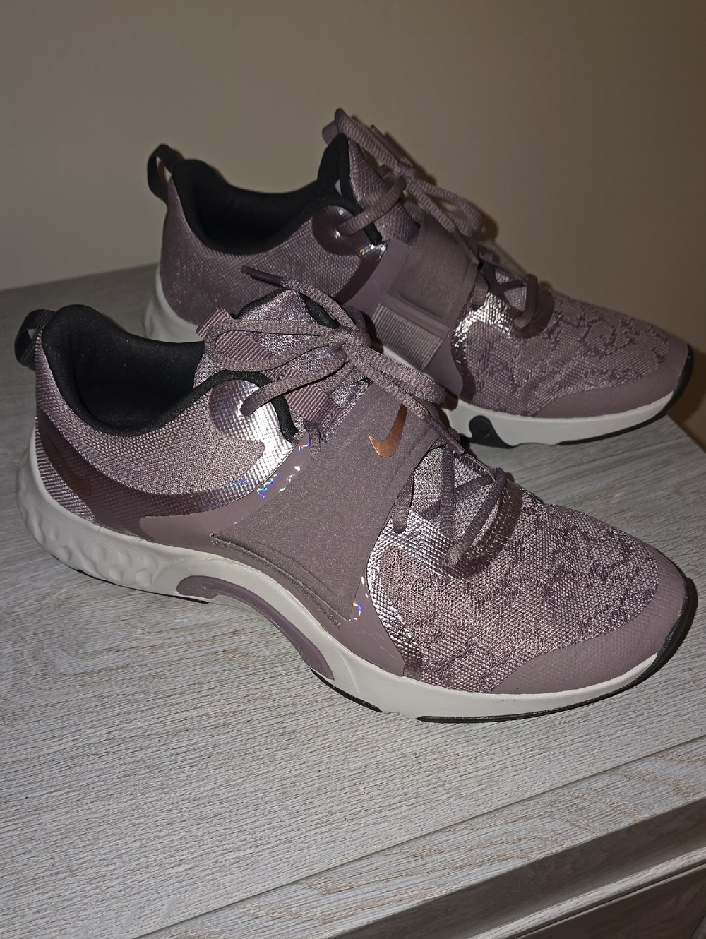 Nike Women’s Mauve Lace-Up Training Sneakers
